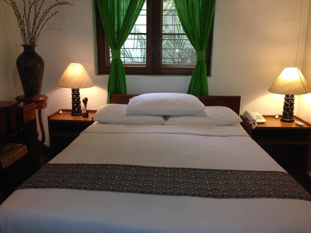 Classique Inn Yangon Exterior foto