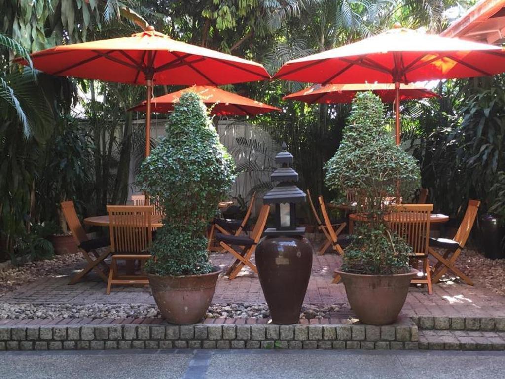 Classique Inn Yangon Exterior foto