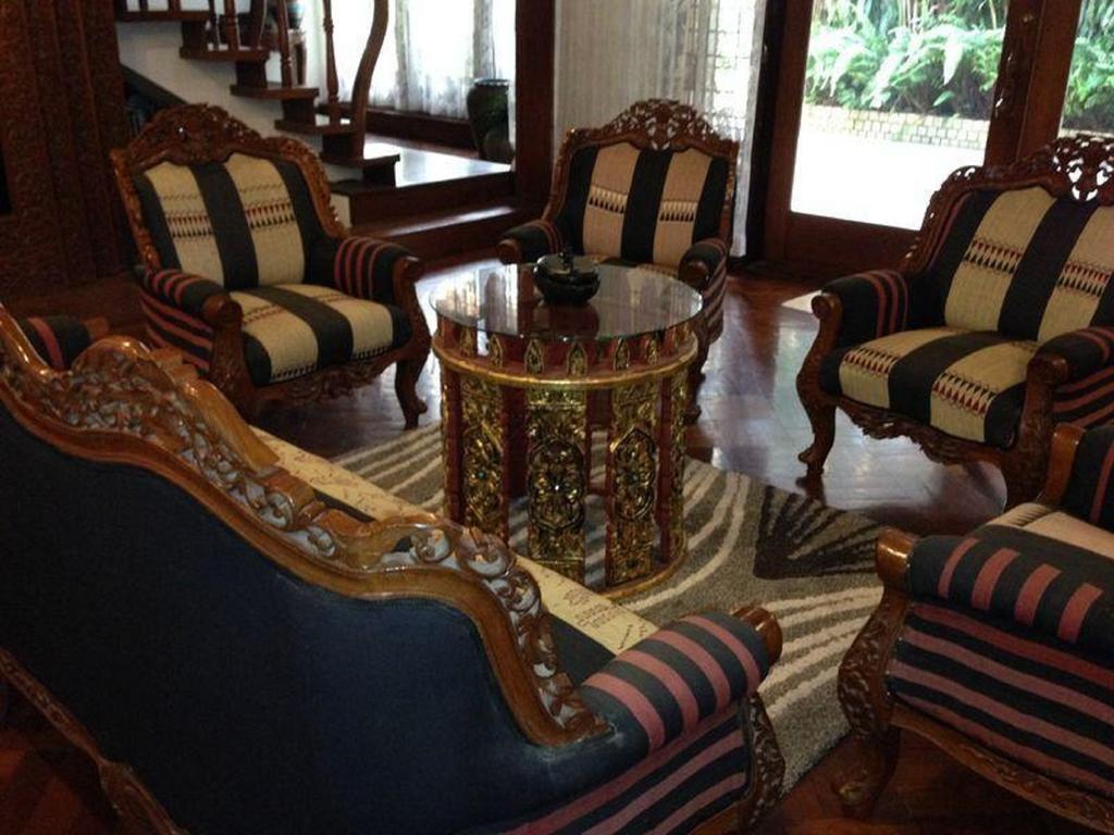 Classique Inn Yangon Exterior foto