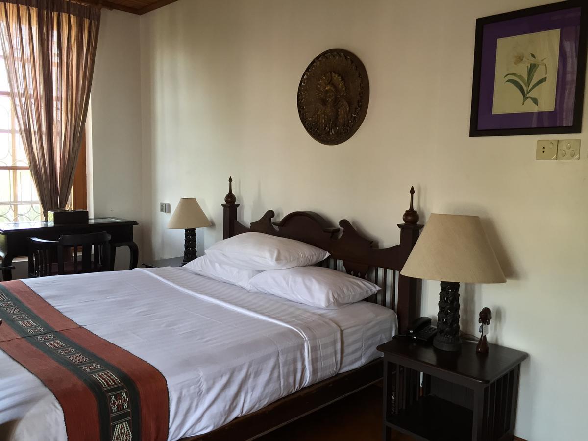 Classique Inn Yangon Exterior foto