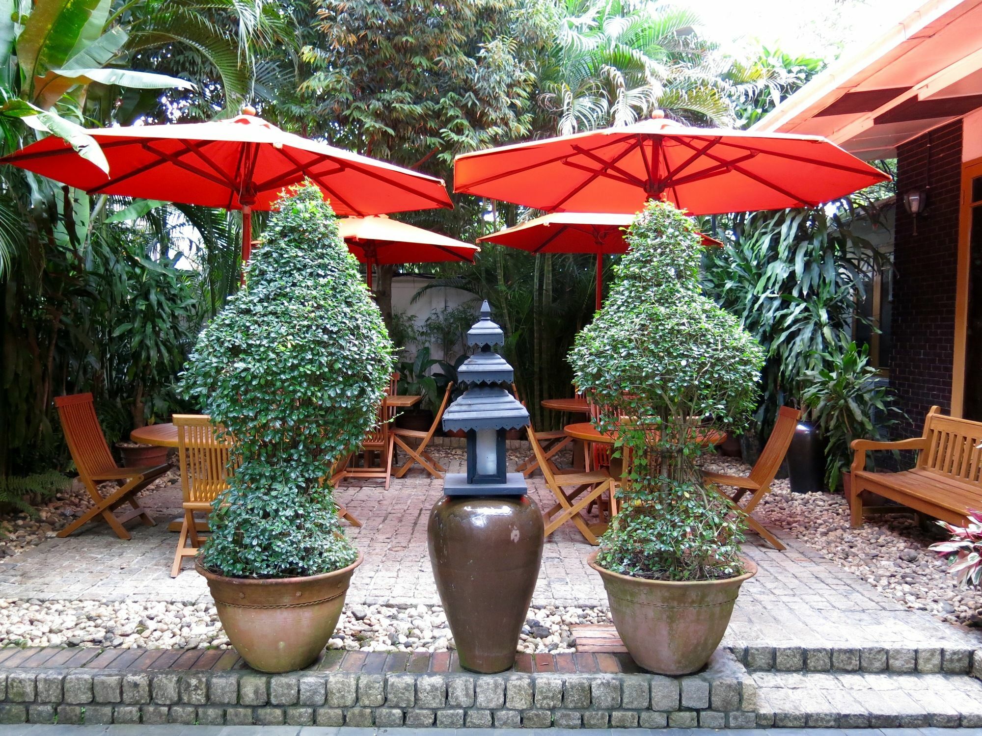 Classique Inn Yangon Exterior foto